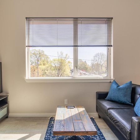 Sunny Studio Apartment - Food Carts, Coffee & Bars Portland Bagian luar foto