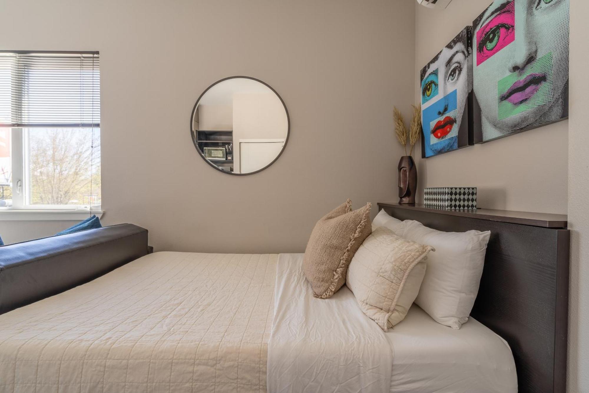 Sunny Studio Apartment - Food Carts, Coffee & Bars Portland Bagian luar foto
