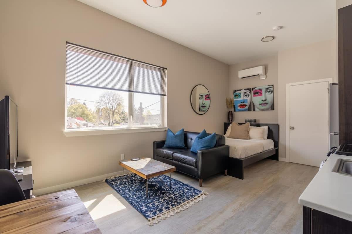 Sunny Studio Apartment - Food Carts, Coffee & Bars Portland Bagian luar foto